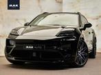 Porsche Macan Turbo, 22", pano, HUD, surround view, stl.vent, Auto's, Porsche, Automaat, Parkeersensor, Zwart, SUV of Terreinwagen