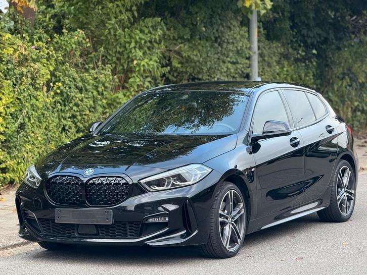 BMW 118dA F40 2019, Auto's, BMW, Particulier, 1 Reeks, ABS, Adaptieve lichten, Adaptive Cruise Control, Airbags, Airconditioning