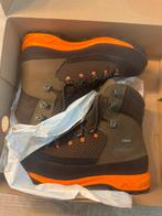 CRISPI GTX FOREST 40, Enlèvement, Comme neuf