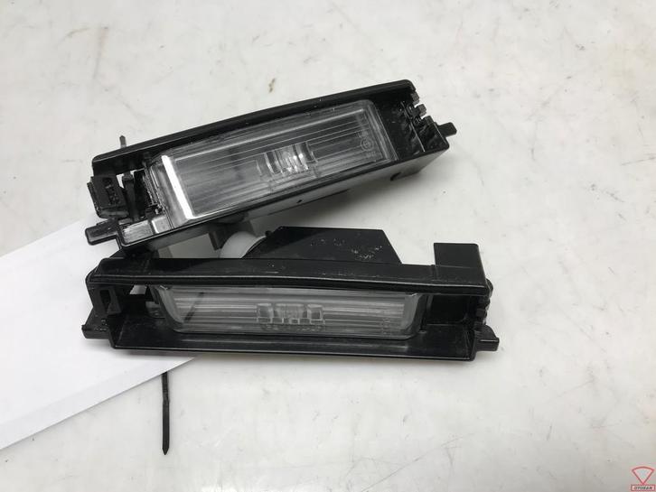 ensemble de feux de plaque d'immatriculation toyota aygo 201, Autos : Pièces & Accessoires, Éclairage, Toyota, Utilisé