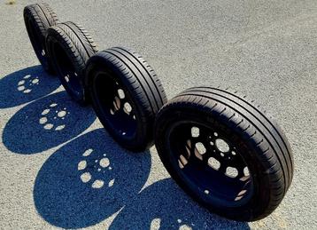 Bons pneus 185/55-15 pour Mercedes classe A beschikbaar voor biedingen