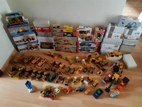 verzameling grondverzet schaalmodellen, Hobby en Vrije tijd, Modelauto's | 1:50, Zo goed als nieuw, Hijskraan, Tractor of Landbouw
