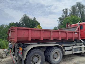 container 5.2m lang 2.3 m Breed 0.6 m Hoog , goede staat beschikbaar voor biedingen