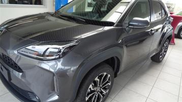 Toyota Yaris CROSS STYLE HYBRIDE (bj 2024, automaat)