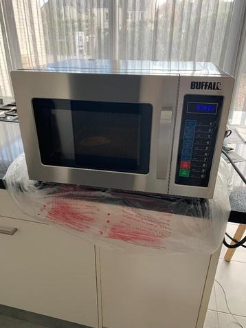 Microgolven Buffalo 1800w beschikbaar voor biedingen