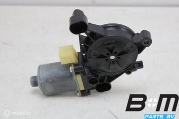 Raammotor rechtsvoor Seat Leon 5F 5Q0959802B beschikbaar voor biedingen