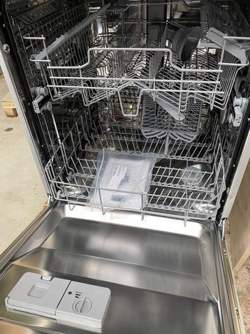Buitenkans - vaatwasser Smeg ST649 - ongebruikt - 279 euro beschikbaar voor biedingen