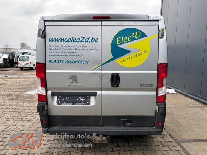 Portière arrière camionnette d'un Peugeot Boxer (611), Autos : Pièces & Accessoires, Carrosserie & Tôlerie, Porte, Peugeot, Utilisé