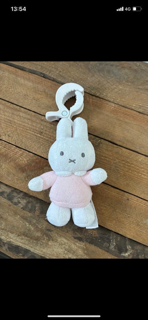 Pendentif Miffy, Enfants & Bébés, Jouets | Peluches, Utilisé, Lapin, Enlèvement ou Envoi