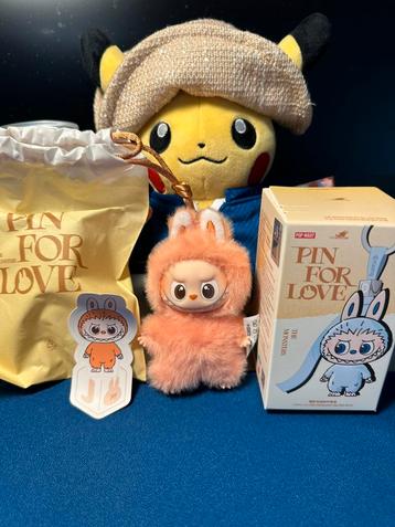 Pop Mart Labubu Pin for Love Series "J" Vinyl Plush Pendant beschikbaar voor biedingen