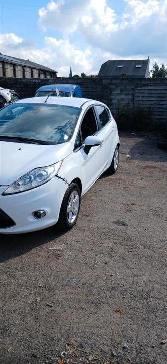 Toute piece disponibles Ford fiesta euro5 beschikbaar voor biedingen