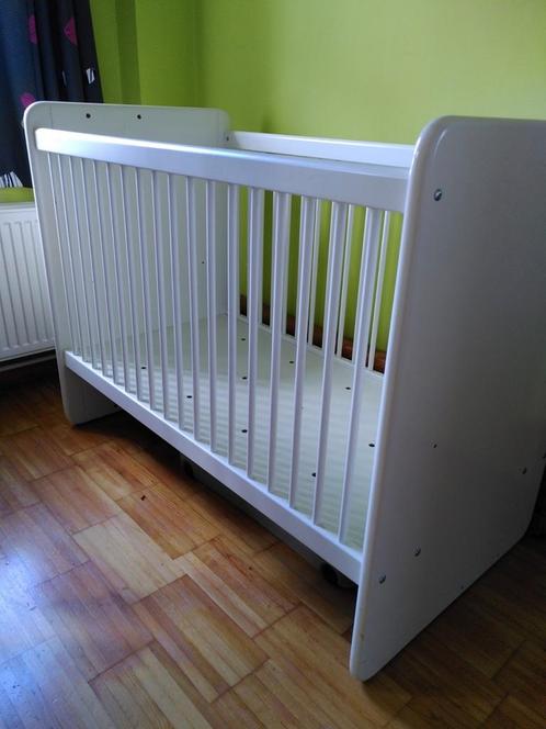 Stevig babybed, mogelijk als co-sleeper., Kinderen en Baby's, Kinderkamer | Complete kinderkamers, Gebruikt, Ophalen