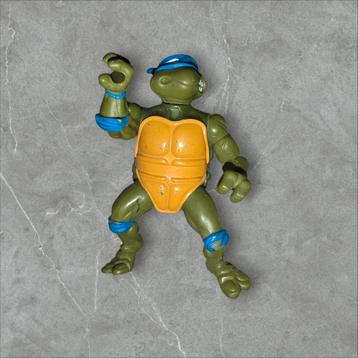 Vintage figuur van een ninjaschildpad uit 1988 beschikbaar voor biedingen