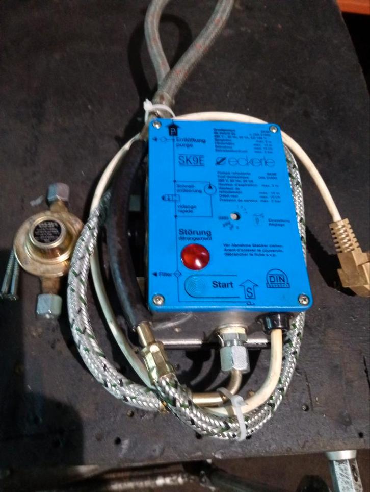 Pompe eckerle SK9E ,SP32-01 pour poêle a mazout, Auto-onderdelen, Filters, Gereviseerd, Ophalen