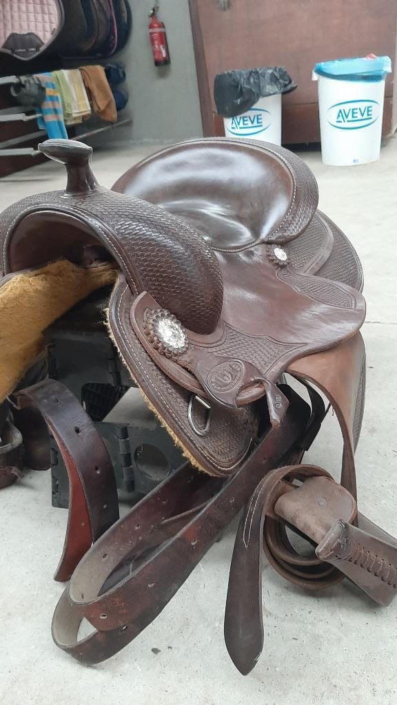 West Coast Reiner westernzadel round skirt, full quarter 17", Dieren en Toebehoren, Paarden en Pony's | Zadels, Gebruikt, Western