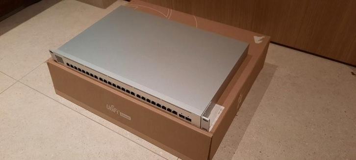 BLACK FRIDAY Unifi Enterprise XG 24 - 24 ports 10GbE - SFP28, Computers en Software, Netwerk switches, Zo goed als nieuw, Ophalen of Verzenden