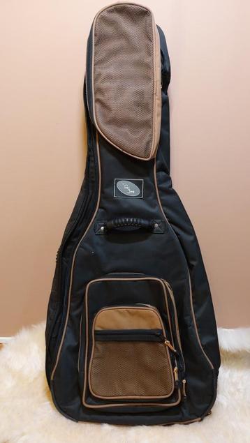 gitaar soft bag  beschikbaar voor biedingen