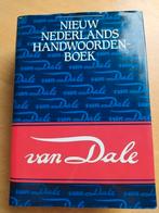 Nieuw Nederlands handwoordenboek Van Dale

(In goede staat), Livres, Dictionnaires, Enlèvement ou Envoi, Comme neuf, Van Dale