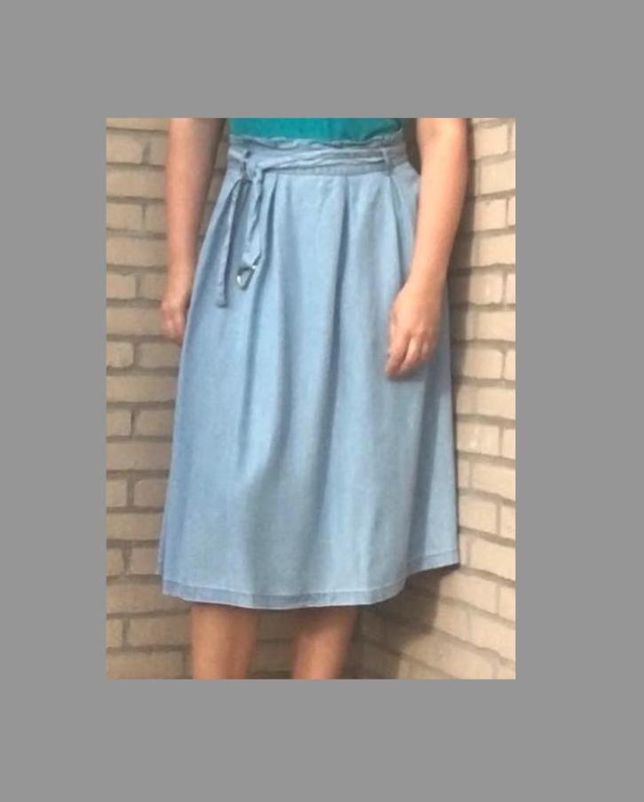 Light blue skirt lyocell Esprit Edc (size S/M), Kleding | Dames, Rokken, Nieuw, Maat 36 (S), Blauw, Onder de knie, Ophalen of Verzenden