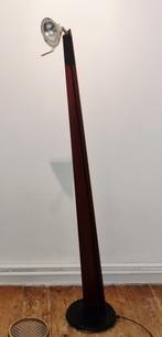 Staanlamp van Tord Bjorklund, Huis en Inrichting, Lampen | Vloerlampen, Ophalen, Zo goed als nieuw, Hout, Design