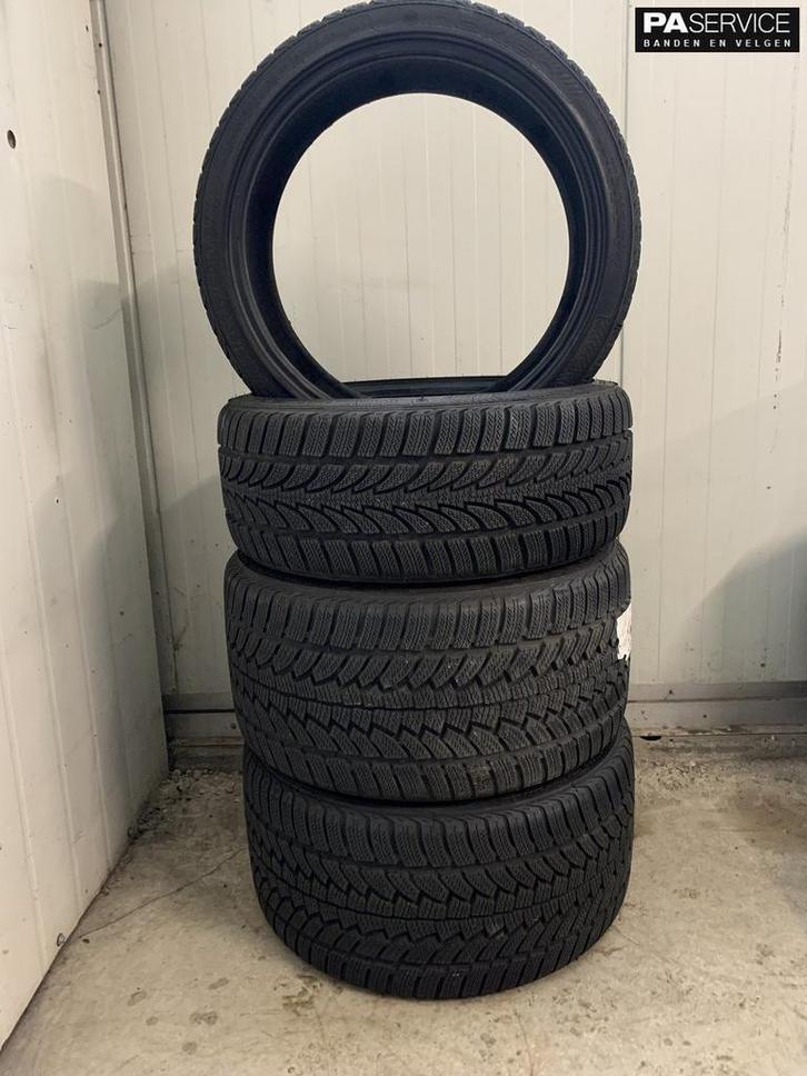 Nokian winterbanden 235 35 19 en 295 30 19 NO 8 en 7 mm, Auto-onderdelen, Banden en Velgen, Banden en Velgen, Winterbanden, 19 inch