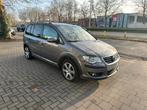 Volkswagen Touran Cross 2.0 tdi 140 pk, Autos, Volkswagen, Cuir, Achat, Euro 6, Entreprise