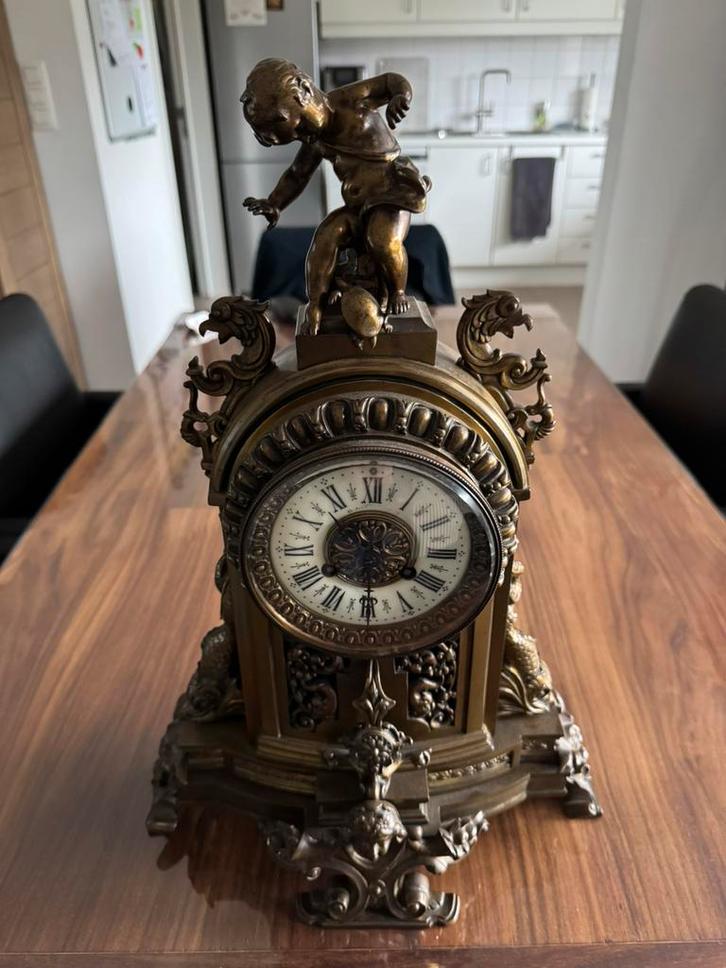 Antieke bronzen klok (schoorsteen garnituur), Antiek en Kunst, Antiek | Klokken, Ophalen