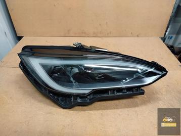 Tesla S Plaid lamp rechts beschikbaar voor biedingen