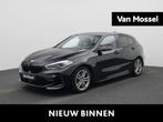 BMW 1 Reeks Hatch 116iA M PACK | CARPLAY | LED | PDC, Auto's, Gebruikt, Zwart, 5 zetels, 3 cilinders