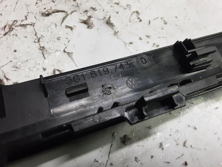 DIVERS DIVERS Volkswagen Golf VII (AUA) (5G1819743D), Autos : Pièces & Accessoires, Autres pièces automobiles, Volkswagen, Utilisé