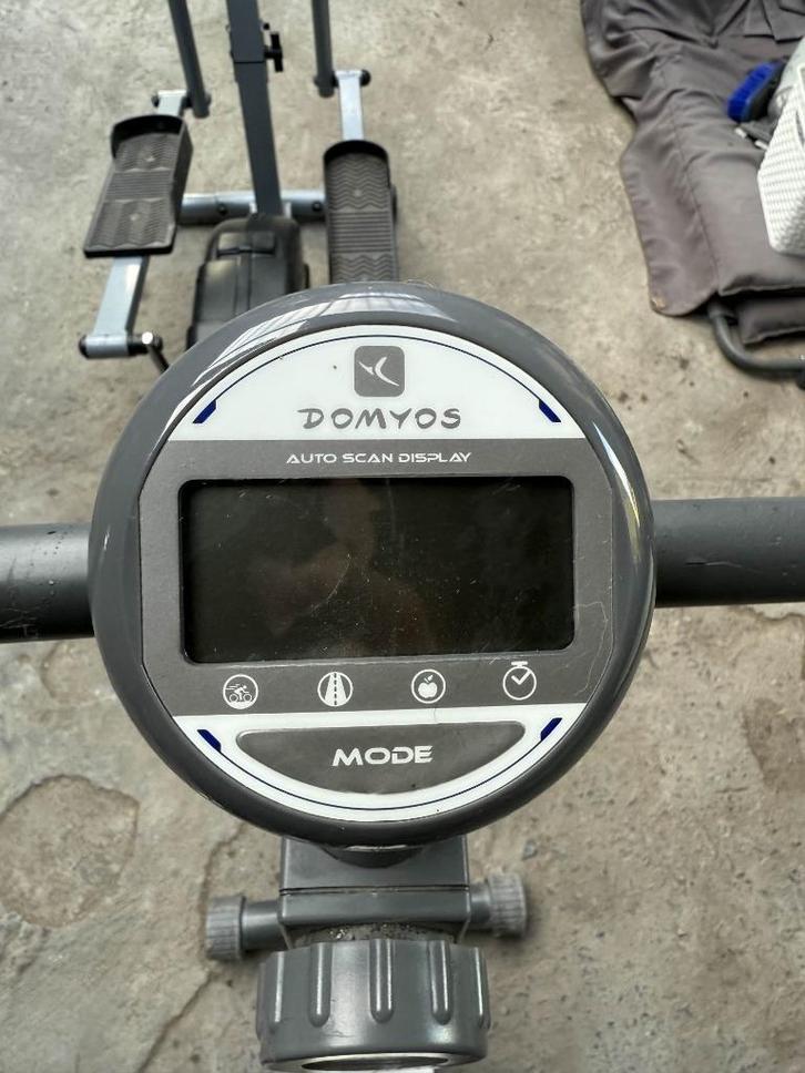 Vélo d'appartement, Sports & Fitness, Appareils de fitness, Utilisé, Vélo d'appartement, Jambes, Autres matériaux, Enlèvement