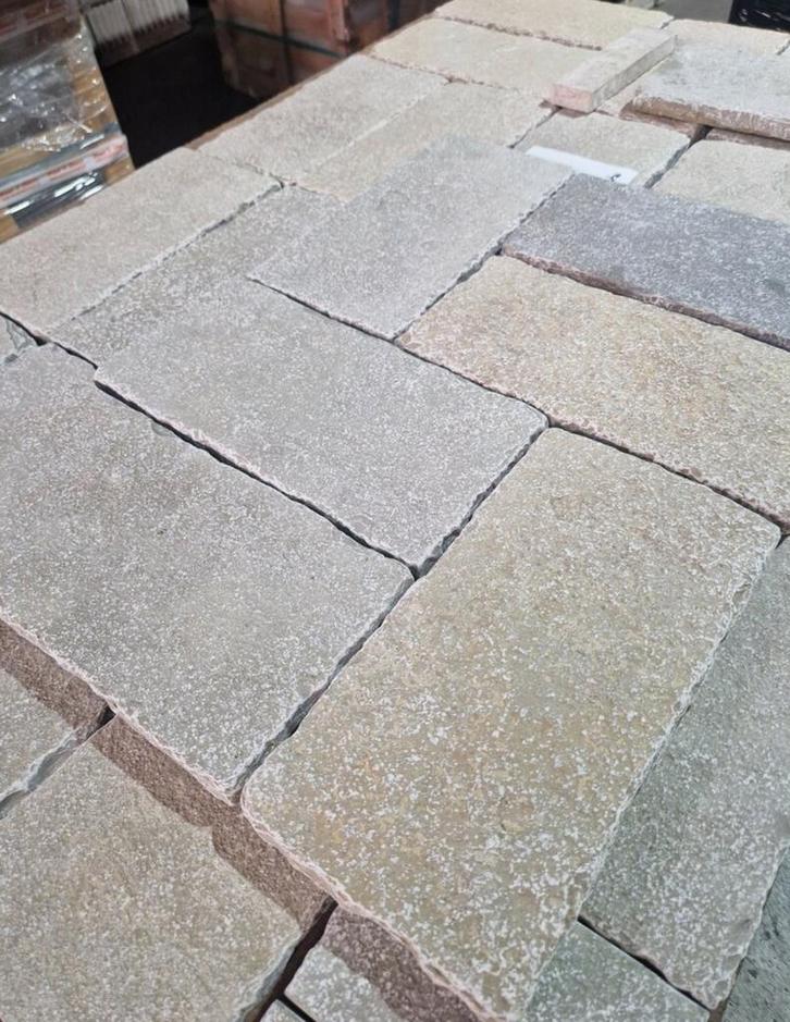 DALLES PAVES RAW CHATEAU!, Tuin en Terras, Bloempotten, Zo goed als nieuw, Ophalen of Verzenden