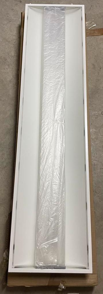 Lampe plafonier Zumbtobel 54W beschikbaar voor biedingen