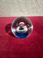 Presse-papier en forme de boule, Enlèvement ou Envoi