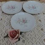 SALE 3 Kleine Franse bordjes, roze bloemetjes, Limoges, Ophalen of Verzenden