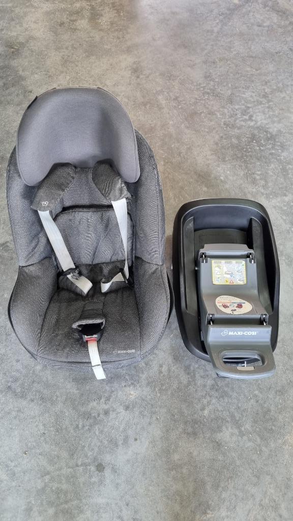 Chaise pour bébé Maxi Cosi FamilyFix Base et Maxi Cosi Pearl, Enfants & Bébés, Sièges auto, Comme neuf, Maxi-Cosi, 9 à 18 kg, Isofix