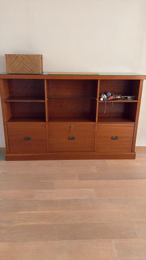 Lage houten kast, Huis en Inrichting, Kasten | Dressoirs, Gebruikt, 150 tot 200 cm, 25 tot 50 cm, Met deur(en), Met klep(pen)