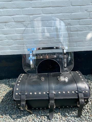Windscherm & Lederen Motortas beschikbaar voor biedingen