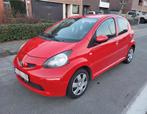 Toyota Aygo 1.0 VVTI Avec CT et form roze, Autos, Toyota, Rouge, Achat, 50 kW, Boîte manuelle