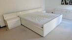 Hulsta Dubbel Bed, kwaliteit bodem + matras + nachtkastjes, Huis en Inrichting, Ophalen, Gebruikt, Wit, Tweepersoons