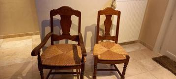 Prachtige massieve eiken stoelen uit kunstwerkstede 