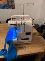 Overlock husqvarna huskylock s15, Hobby en Vrije tijd, Naaimachines en Toebehoren, Ophalen, Zo goed als nieuw, Naaimachine, Husqvarna
