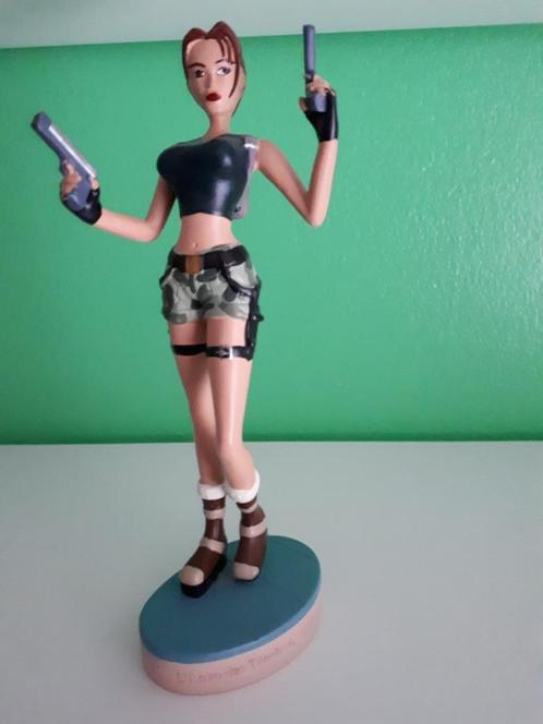 Figurine lara Croft (Tomb Raider), Collections, Statues & Figurines, Comme neuf, Humain, Enlèvement ou Envoi