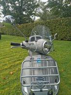 Vespa LX 125ie touring.slechts 8100 KMS.extra optie's., Fietsen en Brommers, Ophalen, 125 cc, Zo goed als nieuw, Benzine