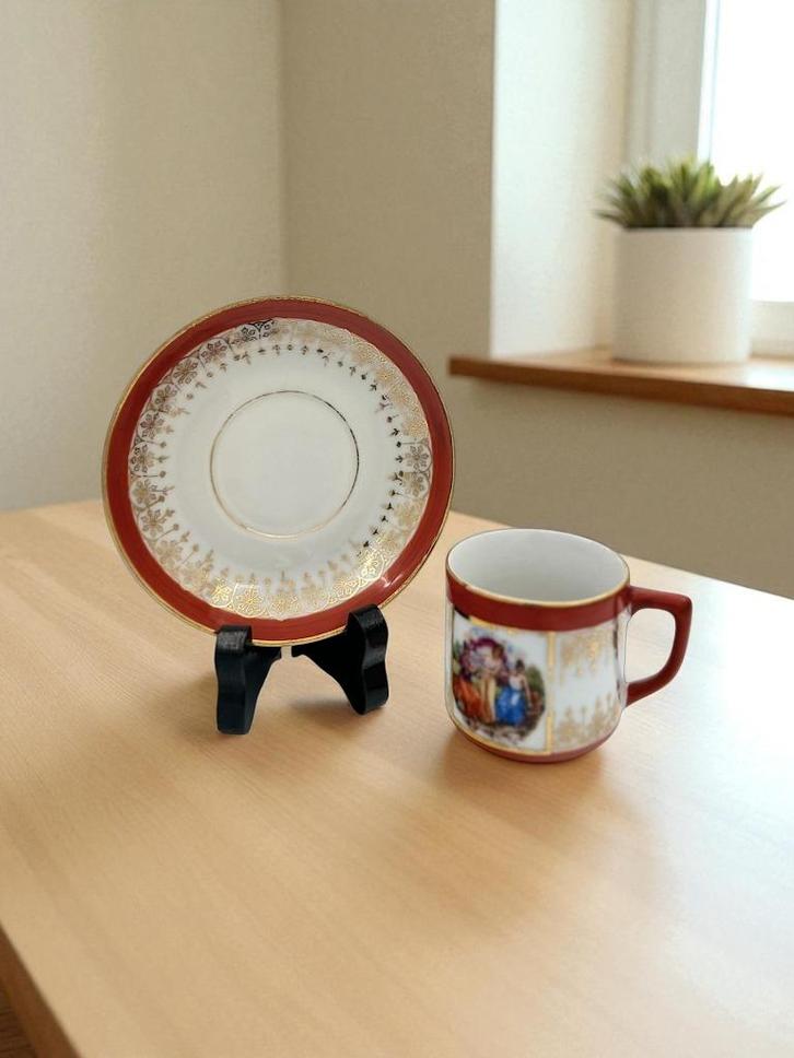 ️ Tasse ancienne en porcelaine fine, décor style Fragonard, Antiquités & Art, Antiquités | Porcelaine, Enlèvement ou Envoi