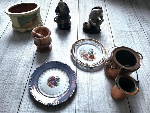 Chineese porseleinen beeldjes, bicuit beeldjes, borden en an, Antiek en Kunst, Curiosa en Brocante, Ophalen of Verzenden