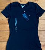 Nieuw Zwart T shirt Tommy Hilfiger dames maat Small, Vêtements | Femmes, T-shirts, Tommy Hilfiger, Manches courtes, Taille 36 (S)