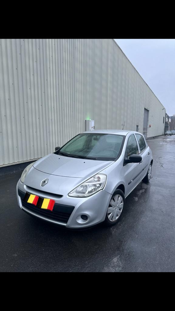 Renault Clio, Autos, Renault, Particulier, Vitres électriques, Essence, 5 portes, Carnet d'entretien, Enlèvement