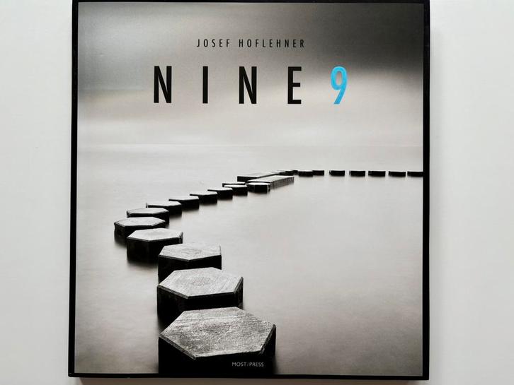Josef Hoflehner NINE 9, Boeken, Kunst en Cultuur | Fotografie en Design, Zo goed als nieuw, Fotografen, Ophalen of Verzenden