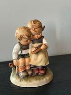 Hummel Goebel The smart little sister, 346 Groter beeld, Verzamelen, Ophalen of Verzenden, Gebruikt, Hummel
